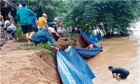 Nghệ An: Đường tắc, nhà trôi vì mưa lũ ở huyện biên giới Kỳ Sơn