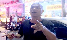 Hạ Long (Quảng Ninh): Khởi tố lái xe “taxi dù” về tội chống người thi hành công vụ