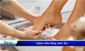 Những bài thuốc ngâm chân chữa mất ngủ