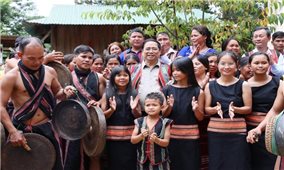 Nghiên cứu Phát động Phong trào thi đua thực hiện Chương trình MTQG phát triển KT-XH vùng đồng bào DTTS và miền núi