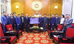 Tiếp nhận 21 căn nhà Đại đoàn kết cho hộ nghèo của tỉnh Điện Biên và các tỉnh Tây Bắc