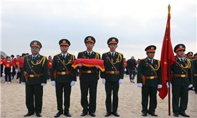 Phú Yên: Tổ chức Lễ Thượng cờ Tổ quốc tại Bãi Môn - Mũi Điện