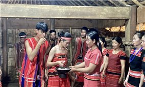 Nhẹ Dăk - Nghi lễ nối duyên của trai gái dân tộc Giẻ Triêng