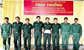 Kiên Giang: Trao thưởng “nóng” cho Đồn Biên phòng Vĩnh Điều đã bắt giữ hơn 60kg pháo