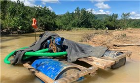 Quảng Ngãi: Đồng bào Xơ Đăng lo mất đất sản xuất vì tình trạng ngang nhiên khai thác cát trái phép