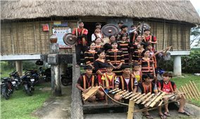 Tôn vinh “báu vật nhân văn sống” trong văn hóa dân gian