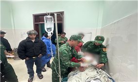 Người đàn ông Cơ Tu bị gấu tấn công