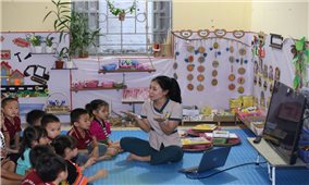 Mang yêu thương đến với thầy trò vùng cao