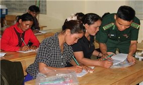 Đẹp mãi hình ảnh những “Thầy giáo quân hàm xanh”