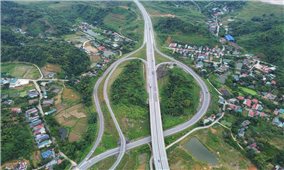 Lào Cai đón mùa Xuân khởi sắc