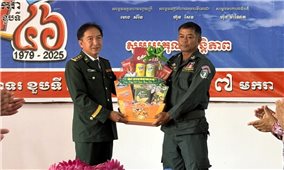 Ban Chỉ huy Đồn Biên phòng Vĩnh Điều thăm, chúc Tết Chôl Chnăm Thmây lực lượng bảo vệ biên giới Campuchia