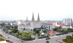 Độc đáo kiến trúc ở nhà thờ giáo xứ Tam Tòa