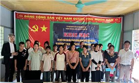 Khai giảng lớp truyền thông cộng đồng kết hợp Photovoice cho người trẻ dân tộc Mảng ở Nậm Nhùn