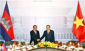 Chủ tịch Quốc hội Trần Thanh Mẫn hội kiến Chủ tịch Đảng Nhân dân Campuchia, Chủ tịch Thượng viện Campuchia Hun Sen