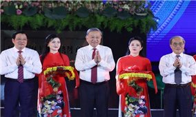 Tổng Bí thư Tô Lâm dự Lễ khai mạc Lễ hội Làng Sen năm 2025