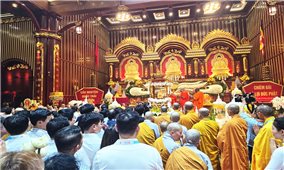 Linh thiêng Lễ cung rước Xá lợi Đức Phật về Cung Trúc Lâm Yên Tử