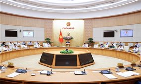 Thủ tướng: Hoàn thành khối lượng công việc lớn, nhiều nhiệm vụ quan trọng trong tháng 4