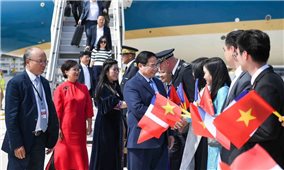 Thủ tướng Phạm Minh Chính và Phu nhân tới Nice bắt đầu chuyến công tác tại Pháp
