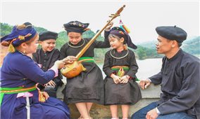 Đàn tính “đứa con tinh thần” của người Tày Lào Cai
