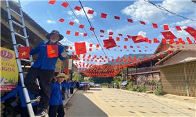 Tết Độc lập ở trên 