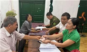 Nhiều xã miền núi Thanh Hóa trao quà Tết Độc lập cho Nhân dân