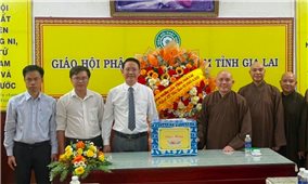 Lãnh đạo Sở Dân tộc và Tôn giáo tỉnh Gia Lai thăm, chúc mừng Ban Trị sự Giáo hội Phật giáo tỉnh nhân dịp Đại lễ Vu lan