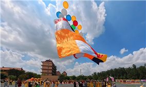 Thượng Đại kỳ Phật giáo rộng 500m2, mừng Đại lễ Vesak Liên Hợp Quốc 2025