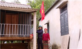 Lan tỏa niềm tin trong từng nếp nhà của đồng bào Pa Cô, Bru Vân Kiều