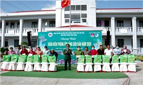 Nhiều phần quà cho học sinh và đồng bào nghèo vùng biên giới biển Cần Thơ