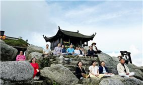 Vì sao ngày càng nhiều người trẻ đi lễ chùa đầu năm?