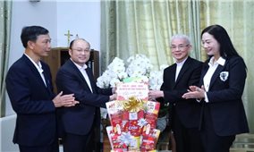 Lãnh đạo tỉnh Thanh Hóa thăm, chúc Tết các cơ sở tôn giáo