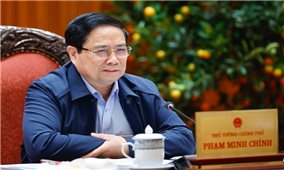 Thủ tướng: Tiếp tục tháo gỡ các vấn đề vướng mắc, tồn đọng, giải phóng nguồn lực, thúc đẩy tăng trưởng từ 10% trở lên