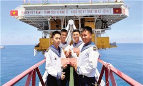 Hoàn thành công tác bầu cử sớm tại nơi xa nhất trên thềm lục địa phía Nam của Tổ quốc