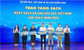 Quảng Ninh: Trao tặng sách cho 5 thư viện trường học vùng DTTS