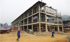 Công trình trường nội trú liên cấp vùng biên Nghệ An: Vượt khó chạy đua tiến độ