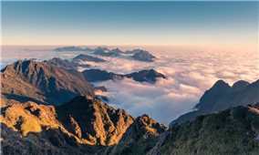 Núi non Tây Bắc - Kỳ quan tầng mây trong mắt Lonely Planet