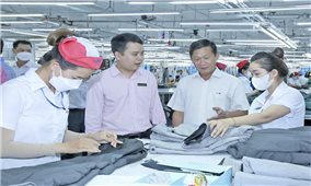 Hỗ trợ khẩn cấp kịp thời sau lũ - Ngân hàng CSXH giảm lãi suất nhiều chương trình vay