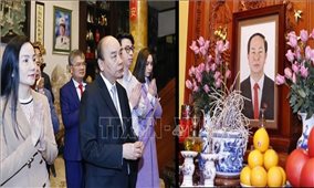 Chủ tịch nước Nguyễn Xuân Phúc thăm hỏi, chúc mừng năm mới gia đình các cố Chủ tịch nước
