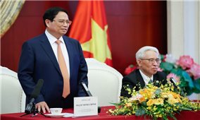 Thủ tướng Phạm Minh Chính thăm Đại sứ quán Việt Nam tại Trung Quốc