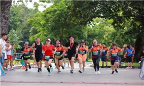 Press Marathon 2023 chinh phục 21,6 km, vinh danh những người làm báo