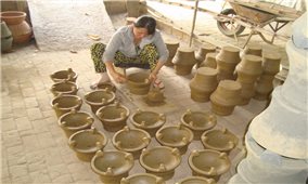 Làng gốm Vân Sơn: Bám trụ giữ nghề