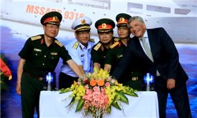 Hải quân Việt Nam đóng tàu TKCN tàu ngầm đa năng