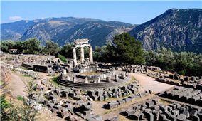 Di chỉ khảo cổ Delphi-Hy Lạp
