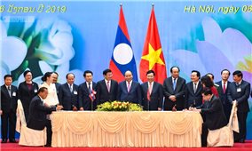 Việt - Lào phấn đấu tăng ít nhất 10% kim ngạch thương mại năm 2019
