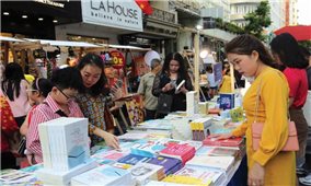 Đưa sách Việt ra thị trường thế giới: Đường vẫn còn xa