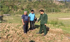 Điểm tựa của bản làng nơi biên viễn