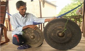 Đồng bào Jrai ở làng Plei Rbai (Gia Lai): Giữ cồng chiêng như giữ gìn sinh mệnh