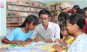 Thư viện cộng đồng giữa làng Chăm Hoài Ni