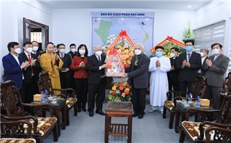 Chủ tịch Ủy ban Trung ương MTTQ Việt Nam Đỗ Văn Chiến gửi thư chúc mừng nhân dịp Lễ Giáng sinh năm 2021