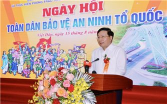 Phó Thủ tướng Thường trực Chính phủ Phạm Bình Minh dự Ngày hội Toàn dân bảo vệ an ninh Tổ quốc tại Quảng Ninh